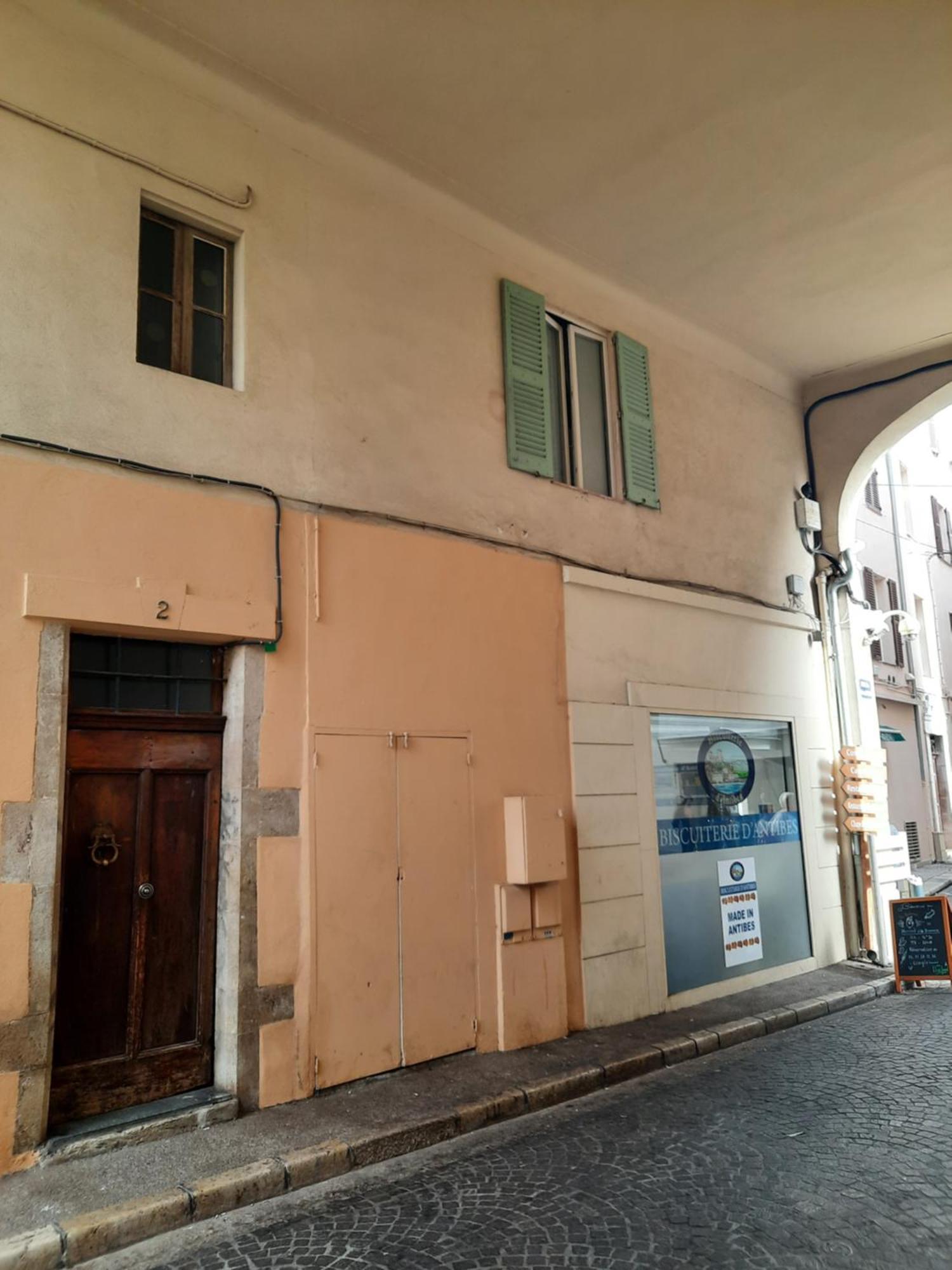 Vieille Ville 1 - Luca'S Apartment, 1 Bedroom, Max 2 Adults And 2 Kids アンティーブ エクステリア 写真