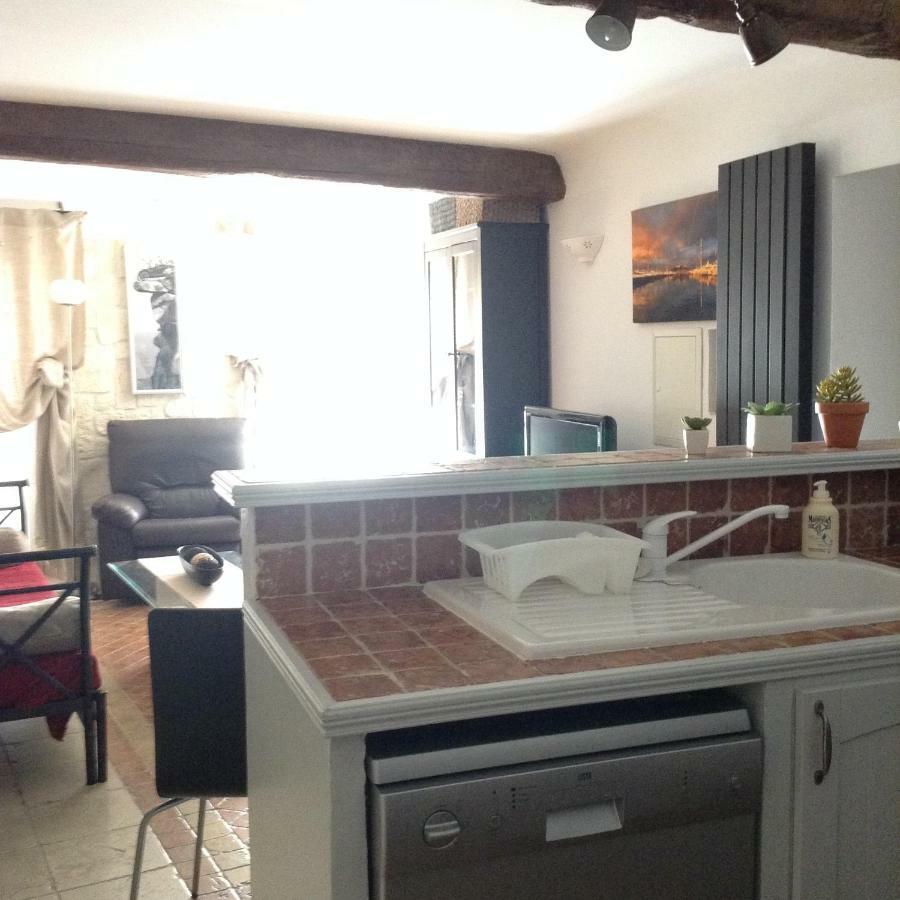 Vieille Ville 1 - Luca'S Apartment, 1 Bedroom, Max 2 Adults And 2 Kids アンティーブ エクステリア 写真